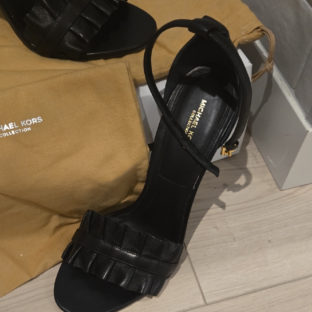Michael Kors Black Ruffle Heels - Picture 2 of 5